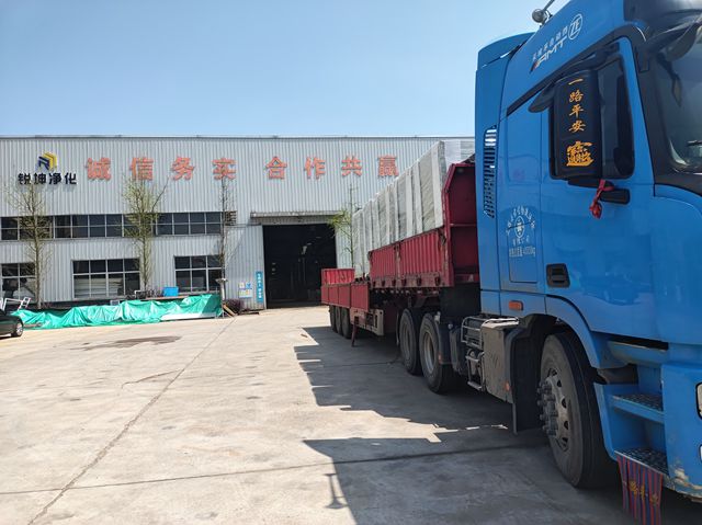 鋁蜂窩板為什么適合做吊頂？