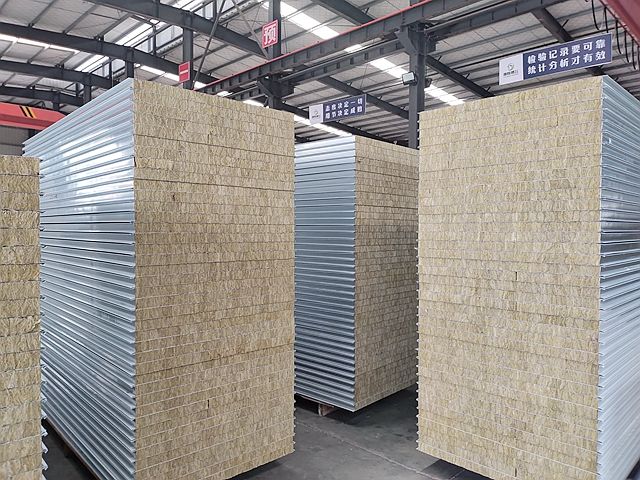 巖棉凈化板在電子廠房應(yīng)用中有哪些優(yōu)勢(shì)？